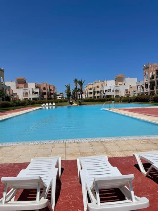 Appartement En Residence + Grande Terrasse Sur Le Toit Saïdia Екстериор снимка