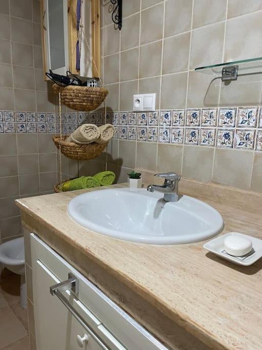 Appartement En Residence + Grande Terrasse Sur Le Toit Saïdia Екстериор снимка