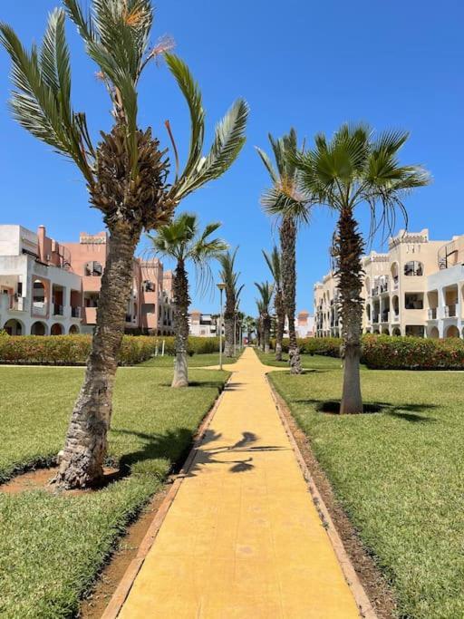 Appartement En Residence + Grande Terrasse Sur Le Toit Saïdia Екстериор снимка