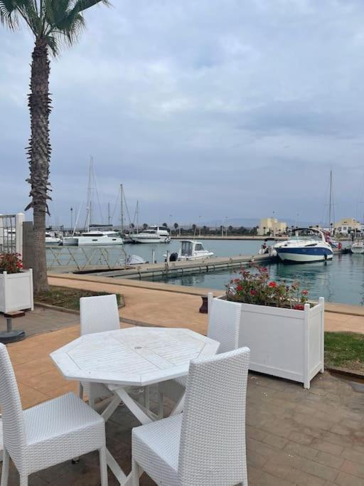 Appartement En Residence + Grande Terrasse Sur Le Toit Saïdia Екстериор снимка