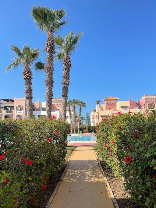 Appartement En Residence + Grande Terrasse Sur Le Toit Saïdia Екстериор снимка