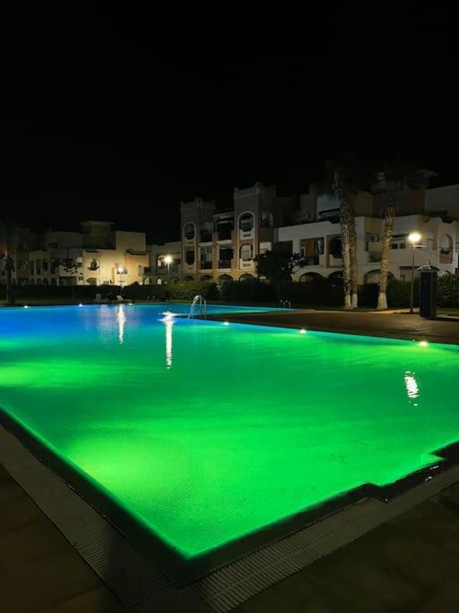 Appartement En Residence + Grande Terrasse Sur Le Toit Saïdia Екстериор снимка