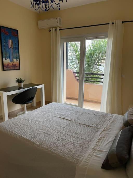 Appartement En Residence + Grande Terrasse Sur Le Toit Saïdia Екстериор снимка